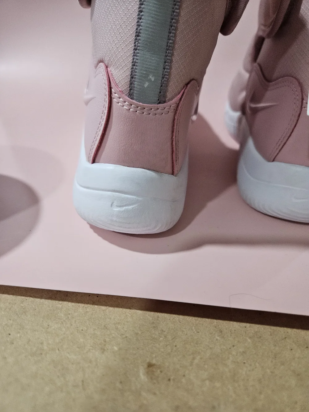 Nike Kids Pink Tan Padded Winter Boots. A Few Marks From Being Stored.  Bin 10.